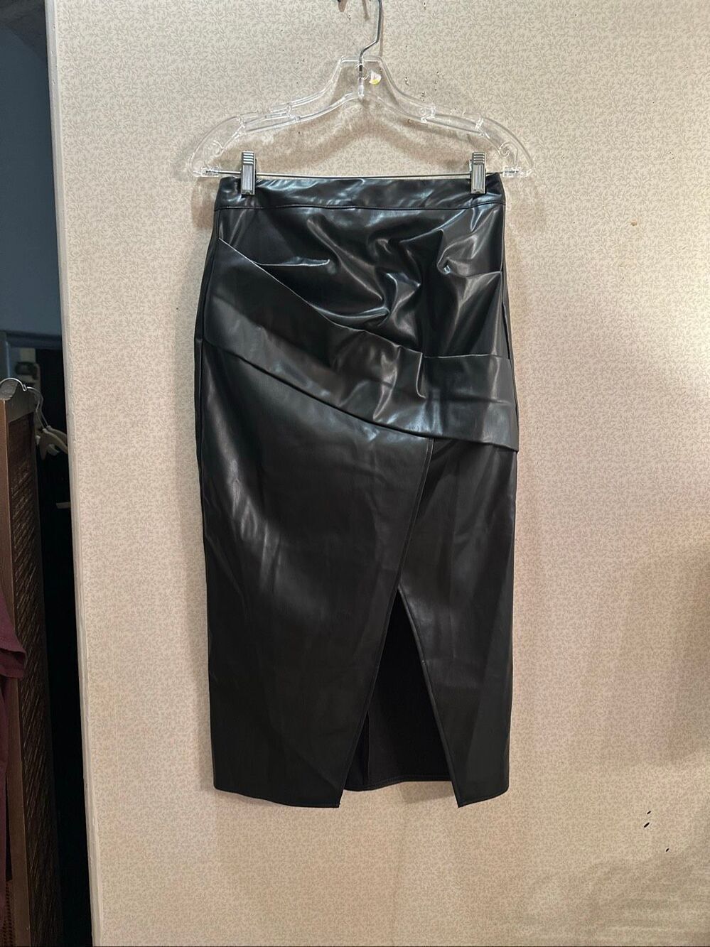 NWOT Commense vegan leather midi skirt